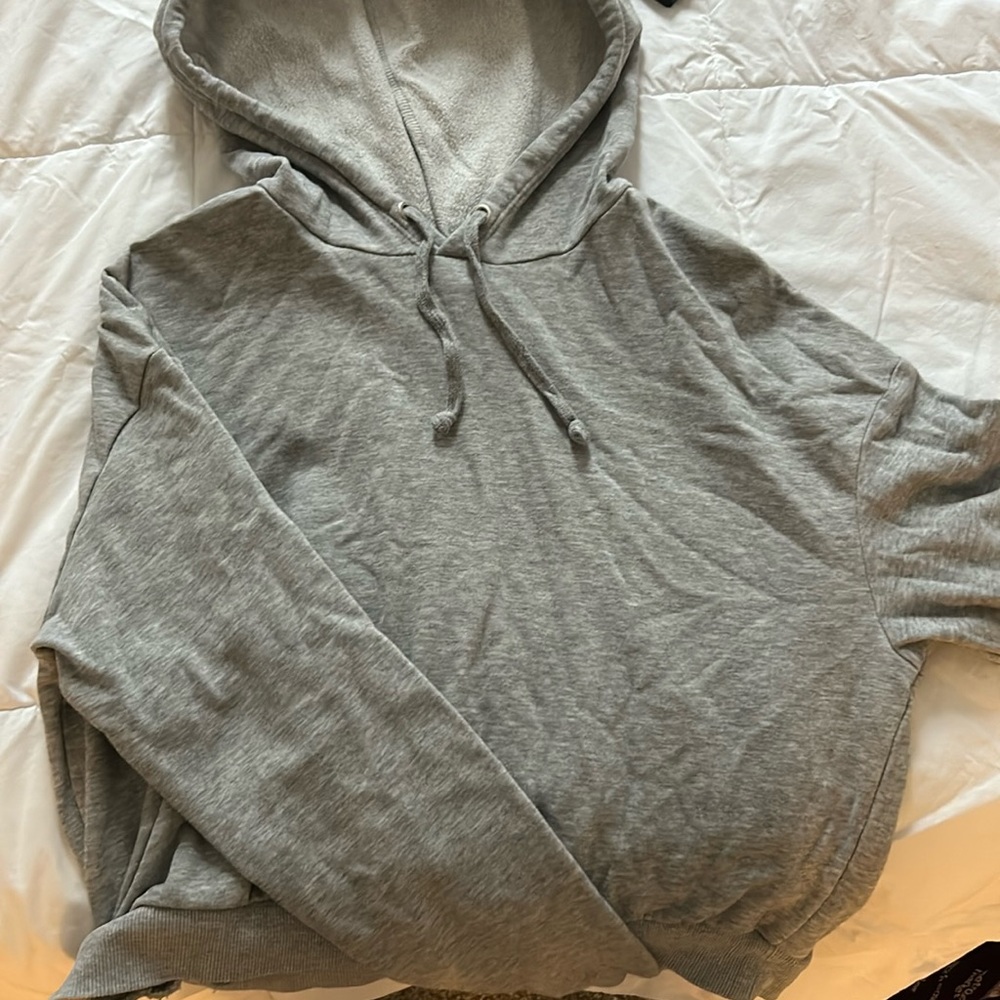 Grey cropped sweatshirt